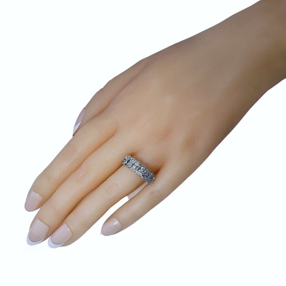 Vintage 10 Karat White Gold and Diamond Ring Size 8.25 #12326 - Picture 7 of 8